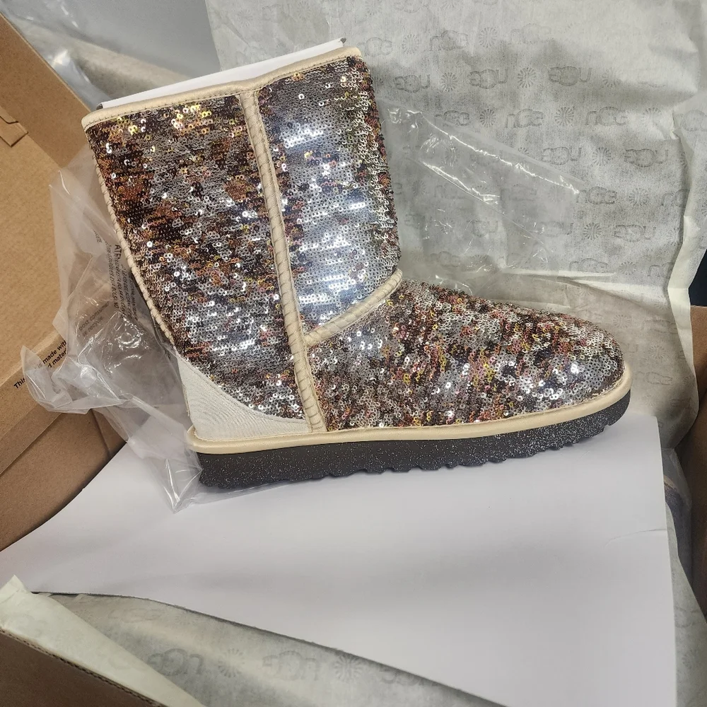 UGG Womens Sparkles Sequin Classic Boots Size 8 Sequin Boots with Cream Trim - Picture 2 of 2
